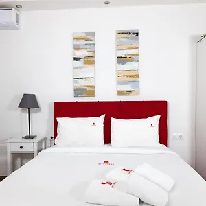 Plaza & Aparthotel