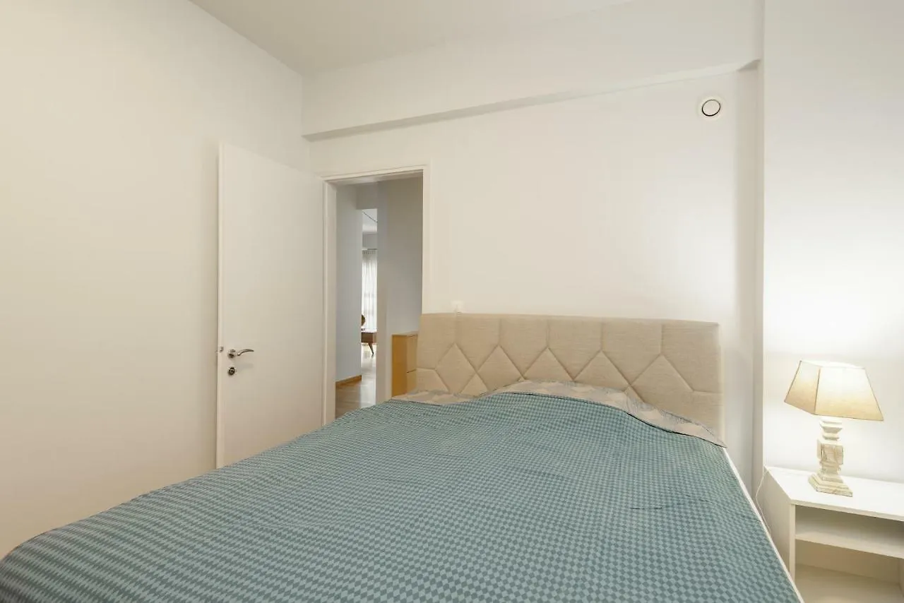 Brand-New Modern Flat In Heart Of City Thessaloniki