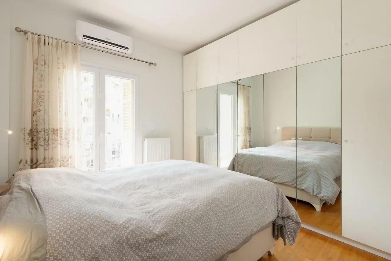 Brand-New Modern Flat In Heart Of City Thessaloniki Greece