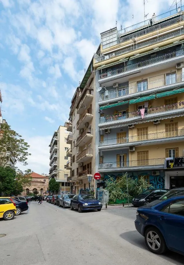 Brand-New Modern Flat In Heart Of City Thessaloniki