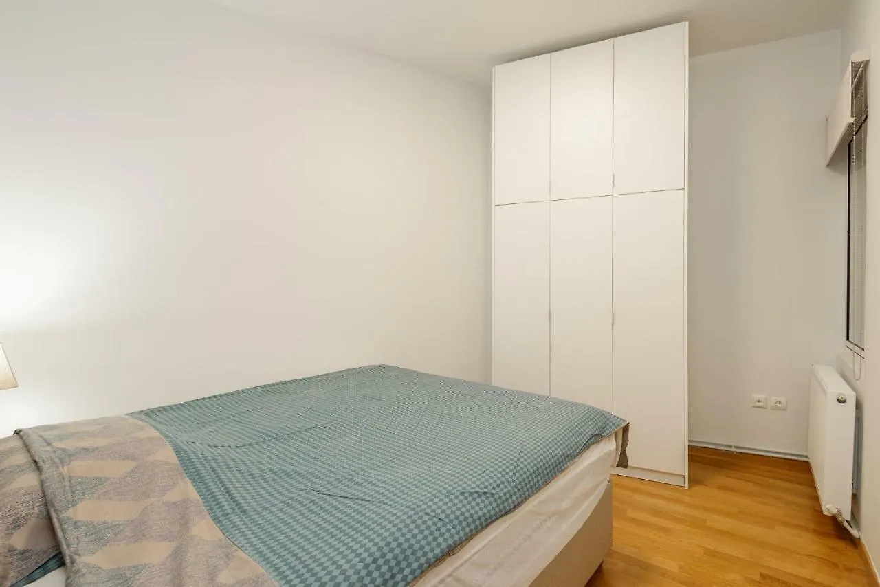 Brand-New Modern Flat In Heart Of City Szaloniki Apartman